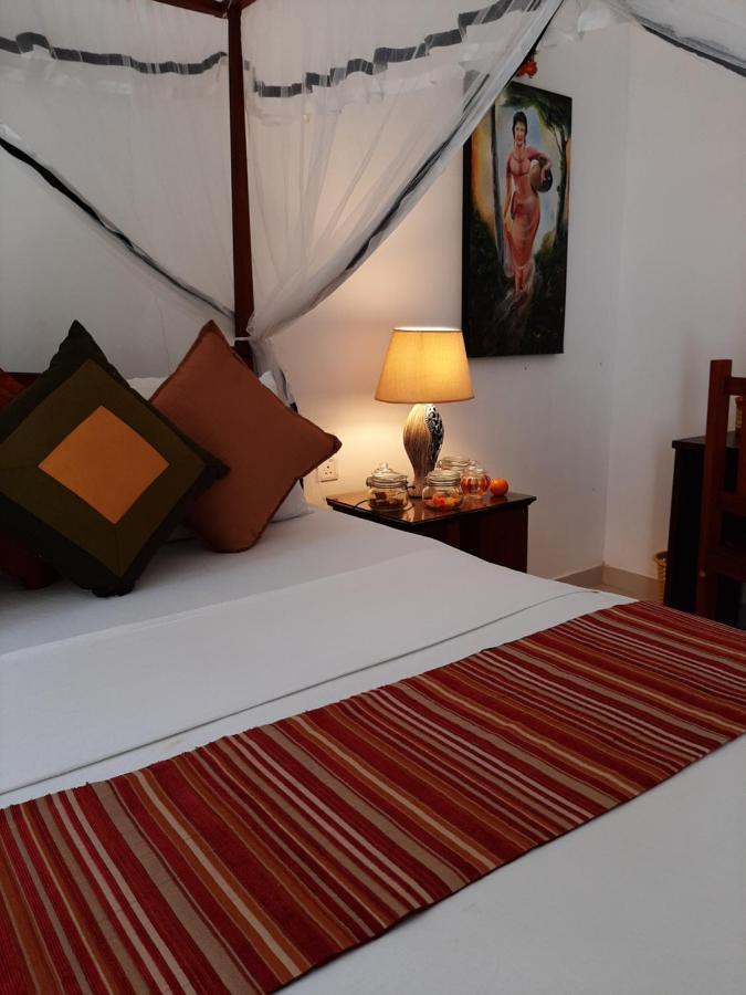 Hotel Chanara Сигирия Экстерьер фото