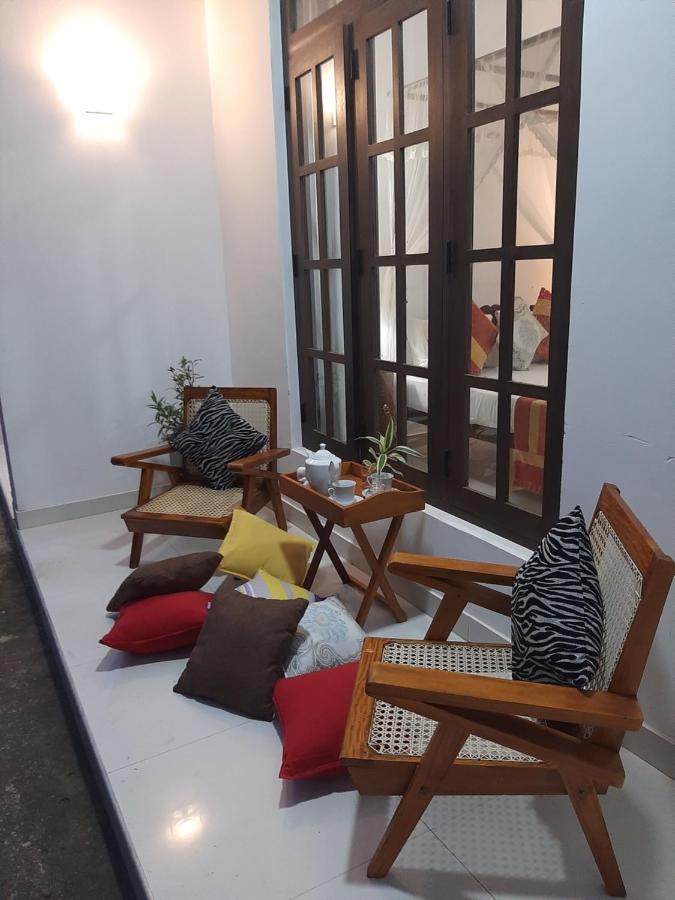 Hotel Chanara Сигирия Экстерьер фото